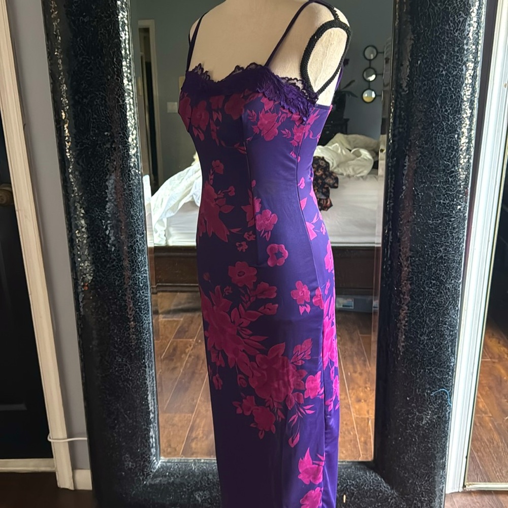 Worn once beautiful commence dress 💜💕